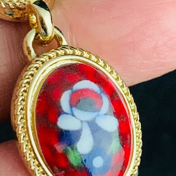 Signed Napier beautiful bracelet 8 inches - Picture 5 of 16